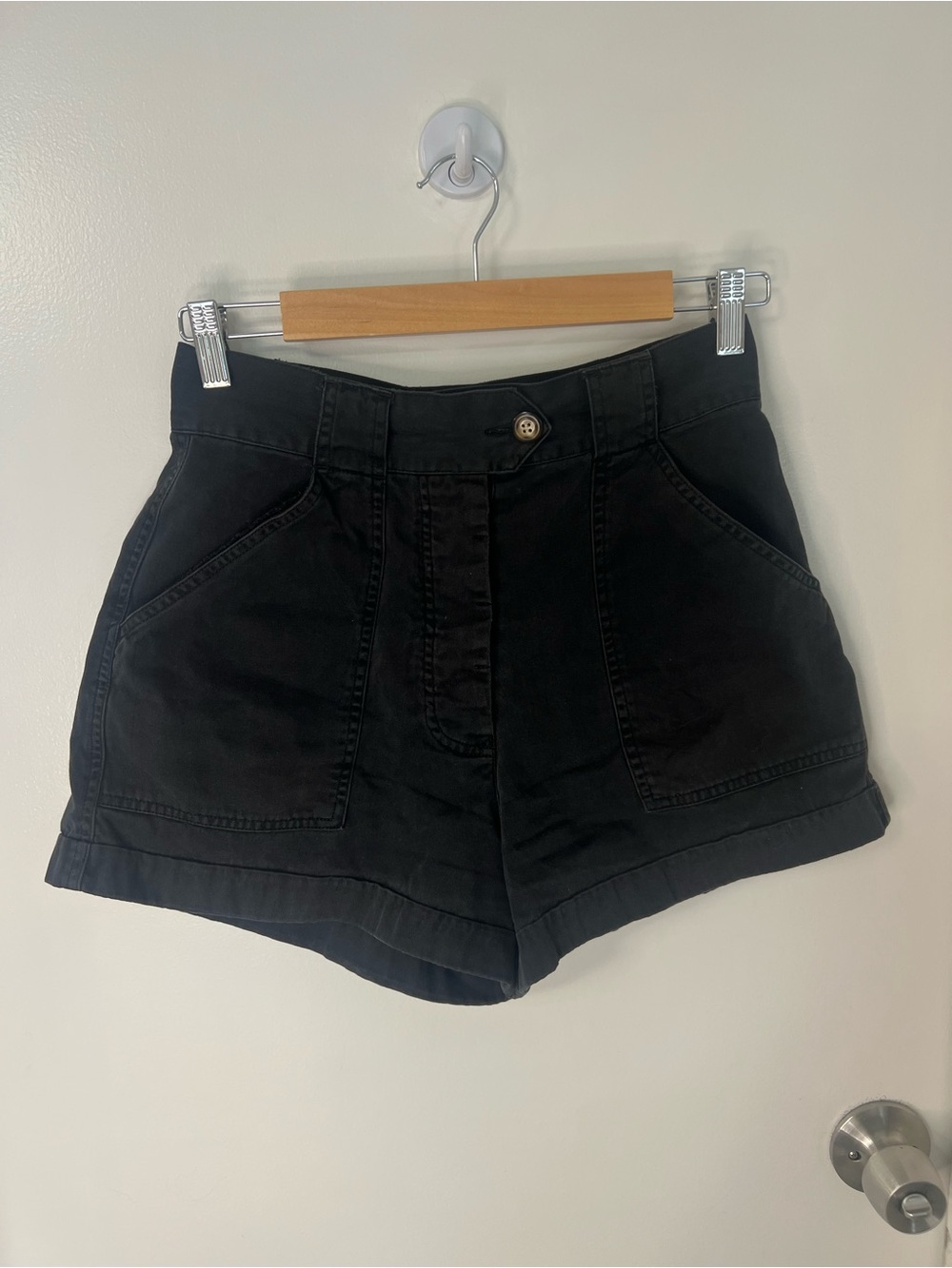Vintage Ann Taylor LOFT High-Waist Black Casual Utility Cargo Shorts Mom Shorts